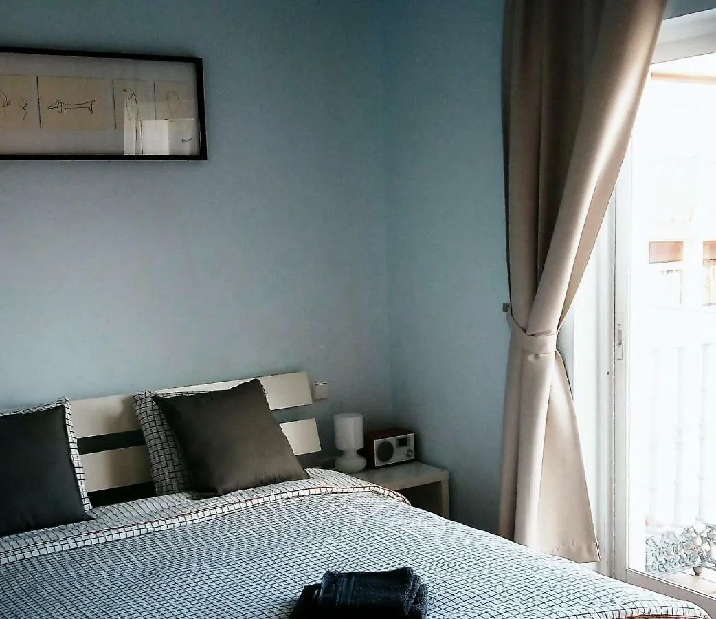 B&B Casa AriGiLi Fuengirola 2*,